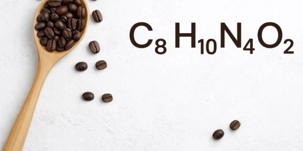 Caféine et durée de l'effet : combien de temps reste-t-elle dans le sang et comment l'éliminer ?