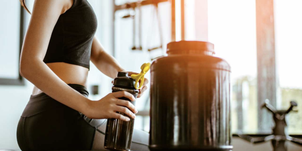 Créatine pour les femmes : dosages et avantages