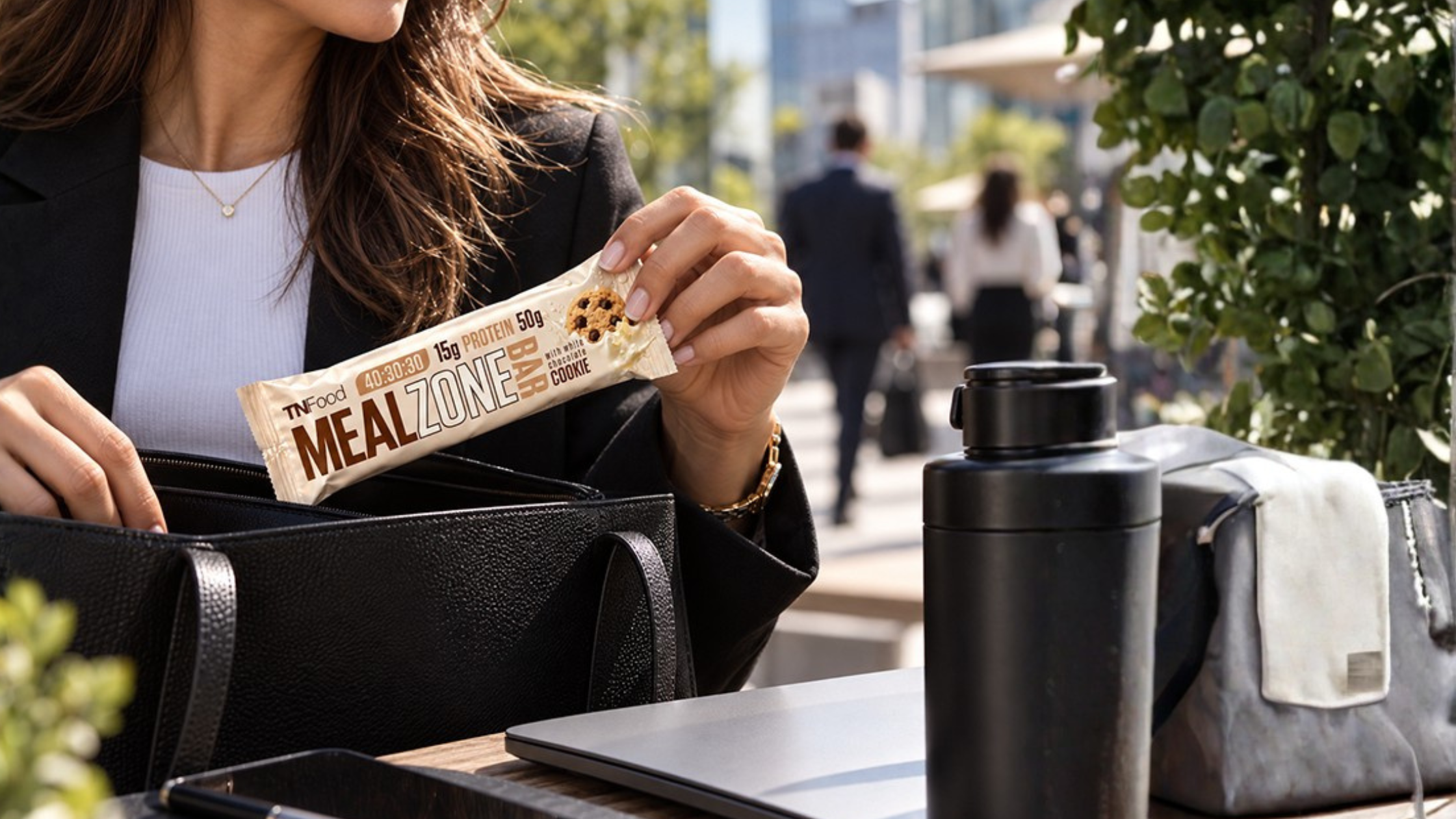 Protein bars 40:30:30: characteristics and when to consume them